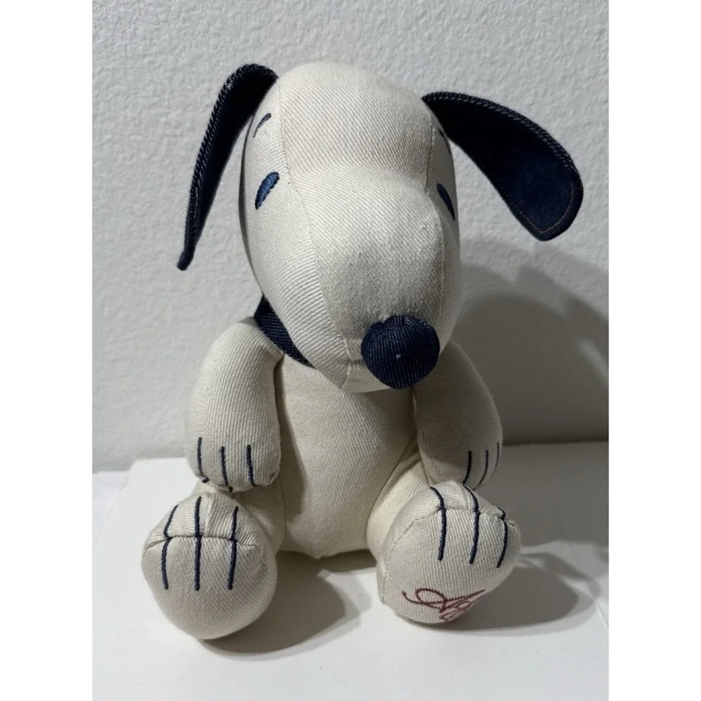 2024 American Eagle Denim Snoopy Plush Limited Edition 8